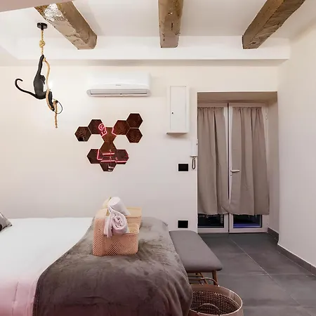 Apartmán Jacuzzi - Centro Storico La Goccia Di S.gennaro *